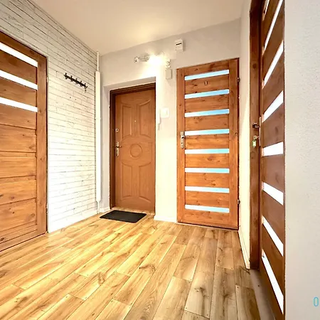 Kwatera prywatna Colourful - 10 Minutes To Old Town & Seaside *