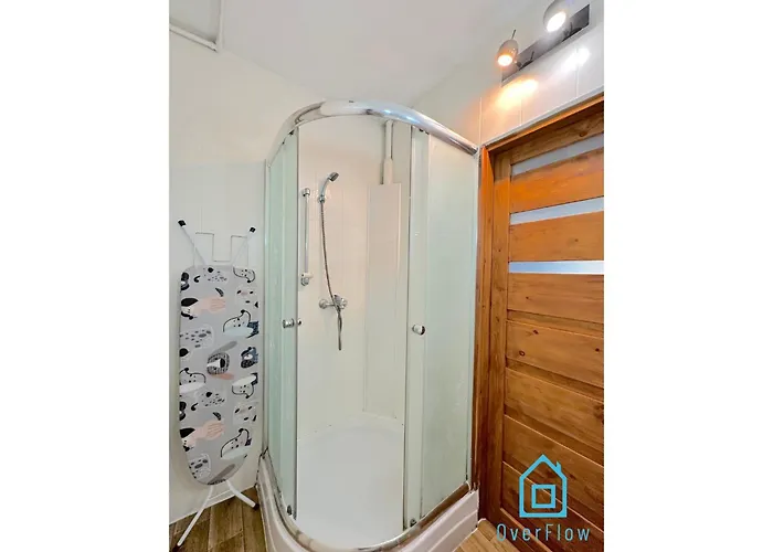 Homestay szállás Colourful - 10 Minutes To Old Town & Seaside *